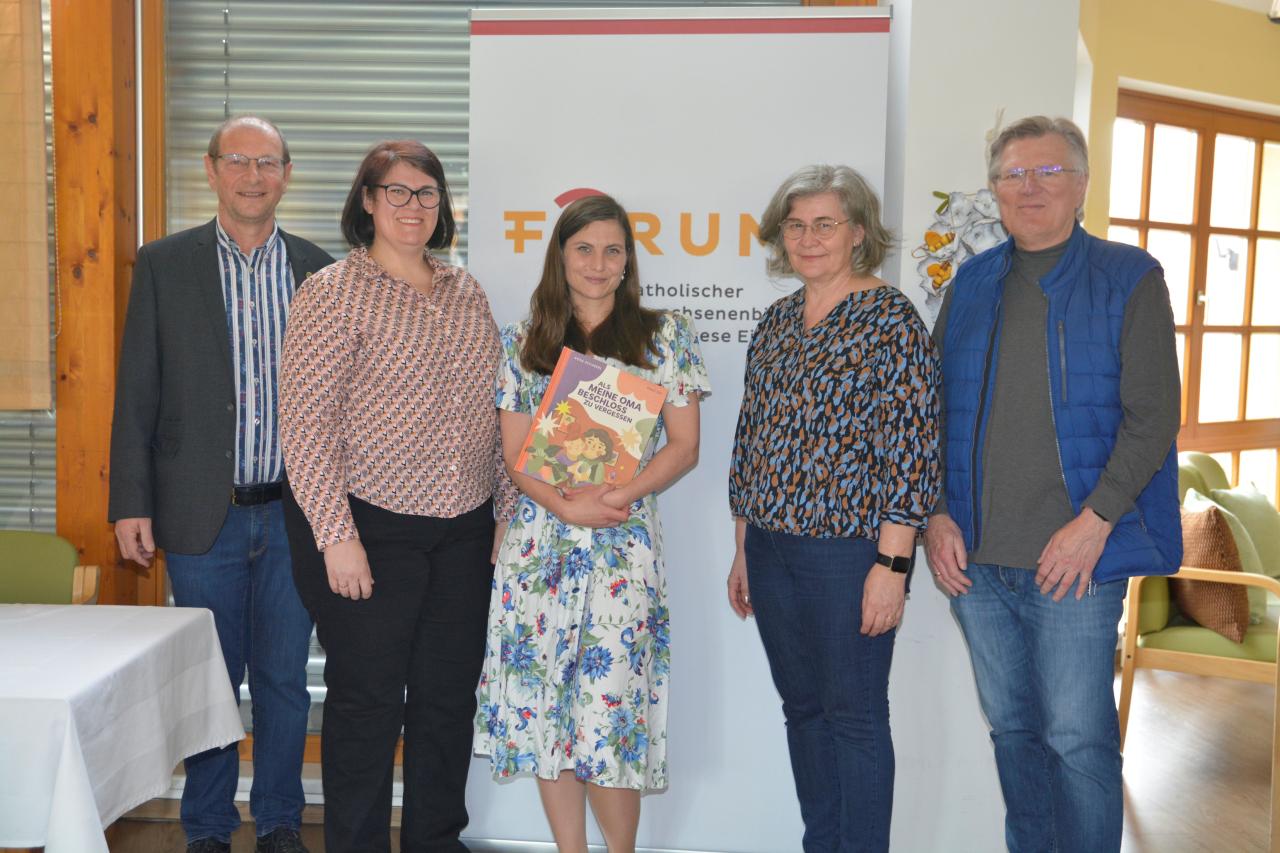 Gruppenfoto Rosa Schaberl
