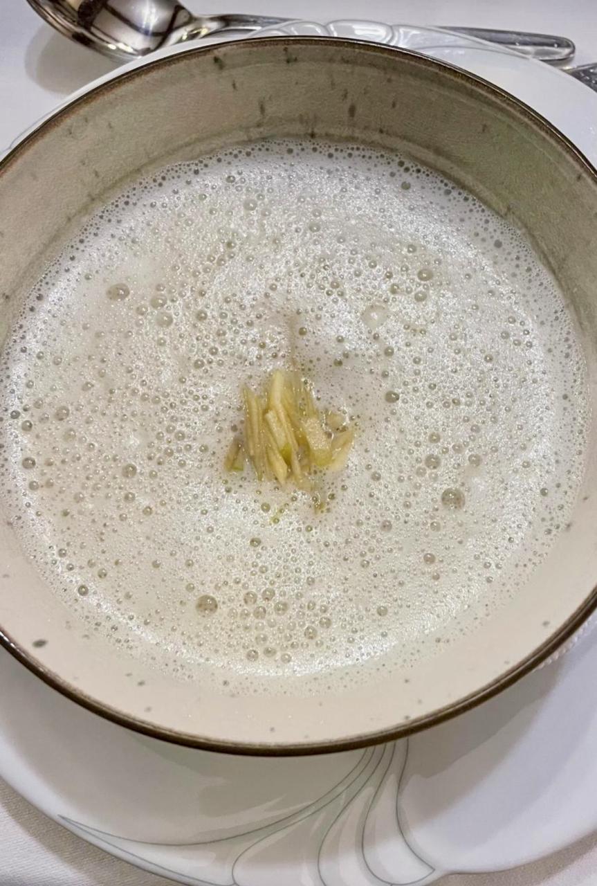 D, B, C & S Apfel-Sellerieschaumsuppe 28 11 2025