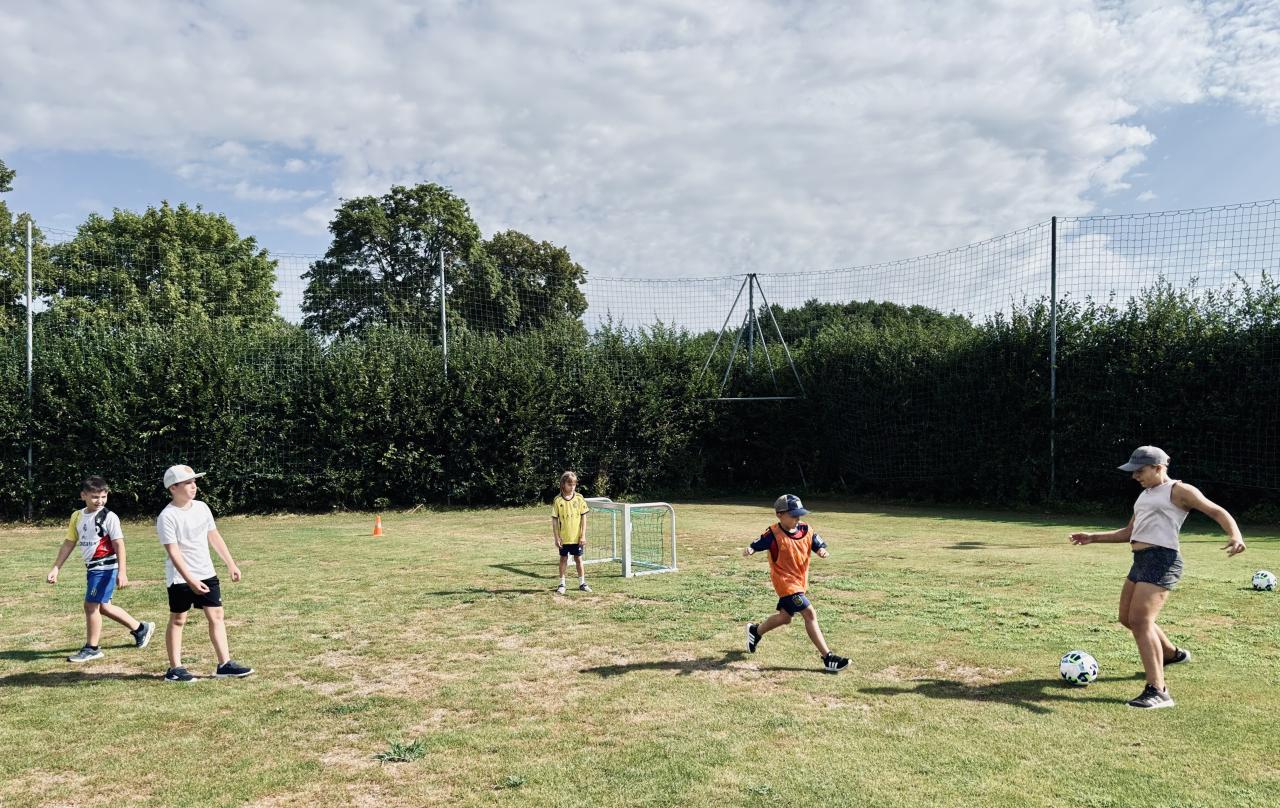 CS Fussball Annalena am Ball 12 08 2026