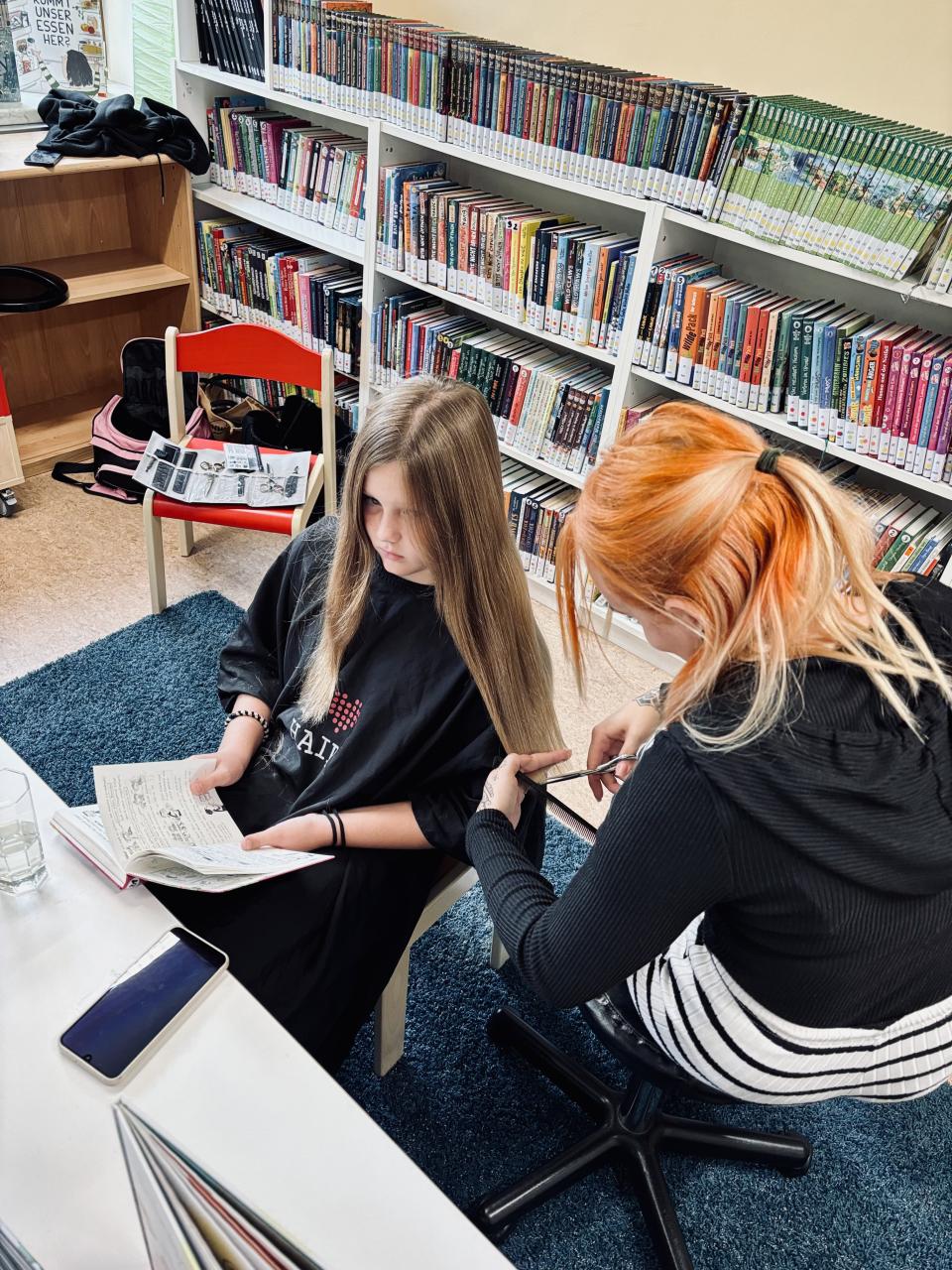 Buch einen Schnitt Franzi mit Buch 17 09 2026